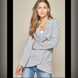 💙MY BELOVED SWEATER